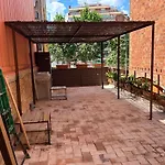 Apartamento Con Encanto, Patio Y Piscina