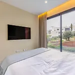 Modern Apartment Pedro, Higueron Reserve