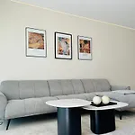 Classy Hill Apartment