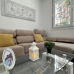 A1 - Apartamento En La Carihuela, 2 Dormitorios, Wifi, A 100 Metros De La Playa