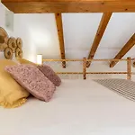 Loft De Diseno Con Piscina Cerca De La Playa