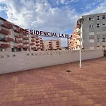Refugio De Paco, Primera Linea