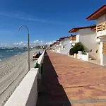 Apartamentos Turisticos Isla Grosa