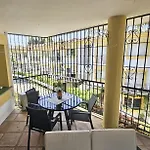 2-Bed Apt In Sitio De Calahonda Under 2Km To Beach