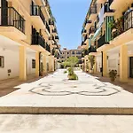 Stunning Apartment In Malaga Historic Center By Costarentals - Mal05