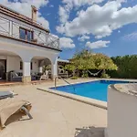 Villa Alicia By Interhome