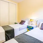 Awesome Apartment In Elviria With Wifi