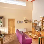 7 Bedroom Beautiful Home In Santa Susanna