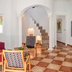 Beautiful Home In Algarrobo With Wifi