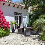 Beautiful Home In Algarrobo With Wifi