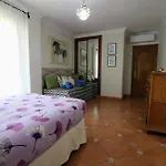 Tess Villa El Oasis