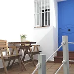 Apartamentos La Casa Del Remolino- Centro Historico De Conil, Andando A La Playa