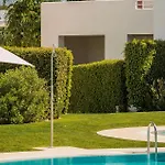 Nice Apartment In Estepona With Kitchen