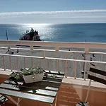 Primera Linea De Playa A 10 Min Estepona