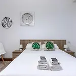 Kampion By People Rentals