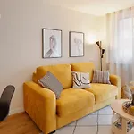 Suit En El Centro