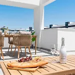 Luxury Apartment With Roof Terrace - Central Estepona