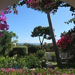 Casa Santorini Las Chapas Marbella