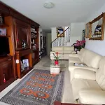 Cozy Apartment With Sea View