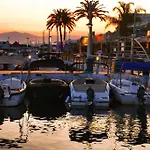 Charming Sea View Hideaway At Marbella'S Marina