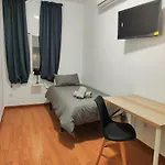 Apart Granollers Centre