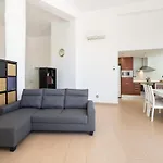 Loft Contemporary 1 Min Beach
