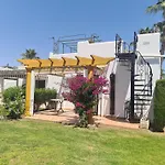 As055 Cosy 2 Bedroom In The Green Palm Tree Oasis