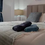 Wonderfull Pent-House Close To The Beach