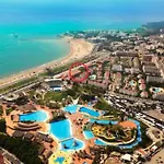 Lovely Apartment Next To The Beach La Pineda