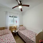 Comodo Y Centrico Magic World