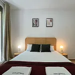 Stay U-Nique Apartments Urgell