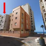 Estupendo Piso Renovado A 30 Metros De La Playa