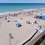 Acogedor Y Amplio Apartamento Familiar A Pie De Playa