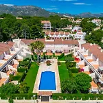 Uhc Residencial Villa Cristal