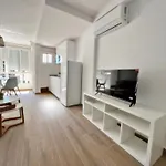 Nuevo Y Luminoso Estudio De Playa Con Piscina