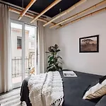 Mwitu - 2 Bedroom And Balcony In Poblenou