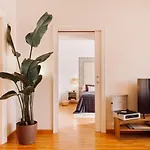 Yulu - 3 Bedrooms And Balcony In Eixample Dreta