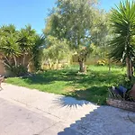 Espectacular Chalet Con Piscina Y Porches