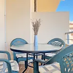 Global Properties, Apartamento Con Terraza Y Piscina En Canet De Berenguer