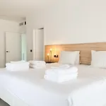 Villa Vega Luxury Living Premium Features Gym Jacuzzi