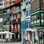 K R I S E L A Etxea Casa K R I S E L A Puerto Deportivo Renovado Estilo Vintage Colorido Especial