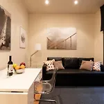 2762 - Ab Park Guell Apartment B-Ii