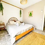 Beach House With Private Swimming Pool * 5 Min Walk To The Beach
