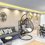 Beach House With Private Swimming Pool * 5 Min Walk To The Beach