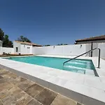 Chalet Andaluz Con Piscina