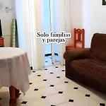 Moderno Y Centrico Estudio En Conil De La Frontera, Cerca De Playas Y Equipado - Es-180-270