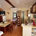 Casa Con Piscina Privada, Ideal Para Familias Y Parejas, Cerca De La Playa En Conil - Es-180-125