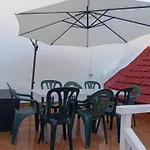 Amplia Casa Entera Con Patio Y Terraza Para Familia Y Grupo De Amigos