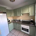 Apartamento En Benimar Piscina Y Garaje