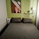 Apartamento En Pleno Centro De Cadiz Con Parking Economico